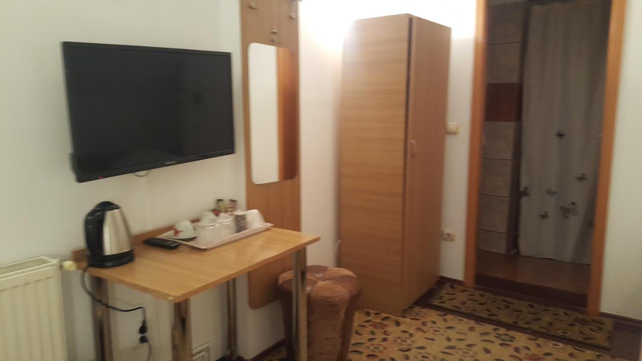 Pensiunea Podul Minciunilor シビウ エクステリア 写真